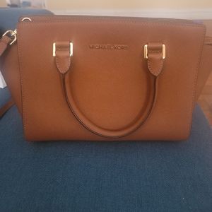 Micheal Kors Selma